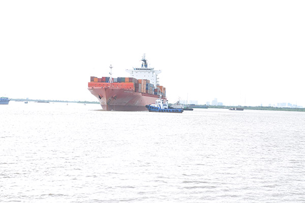 tau lai dat chuyen dung azimuth