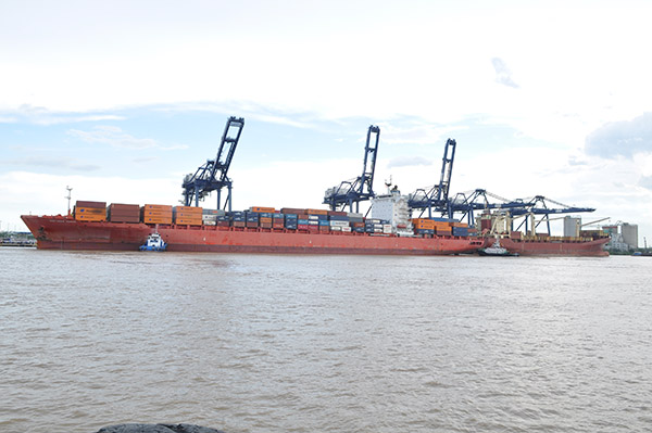 tau lai dat chuyen dung azimuth