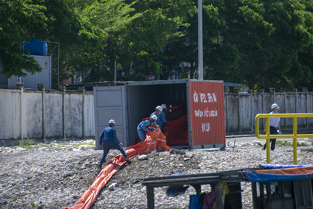 tugboat in vungtau